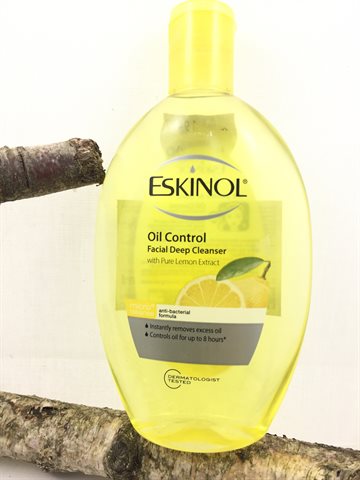 Eskinol with pure LemonExtract -  Facial Deep Cleanser 225 Ml (UDSOLGT)